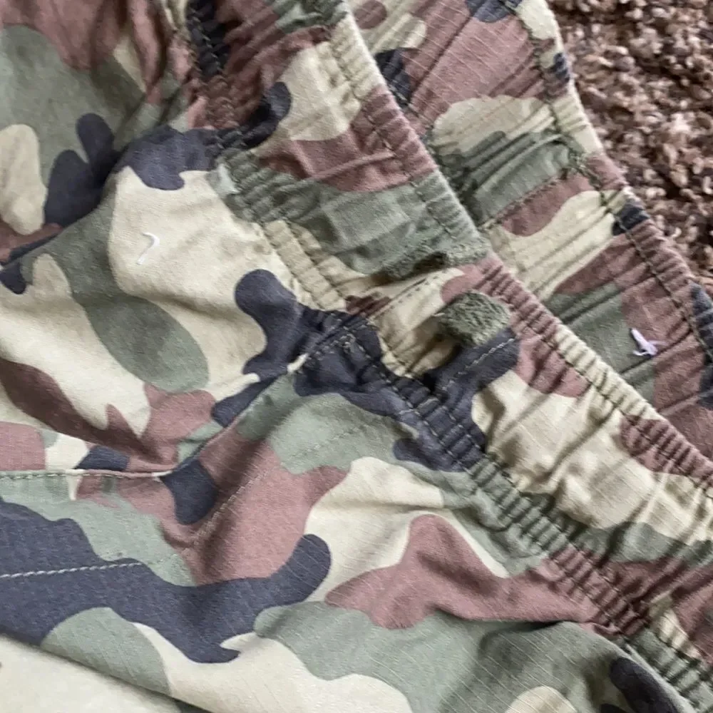 Children’s Place Camouflage Pants Sz 16 unisex new